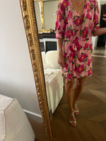 Charger l'image dans la galerie, The Kooples - Robe rose en soie à fleurs
