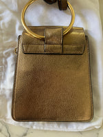 Charger l'image dans la galerie, Chloé - Mini sac à bandoulière en cuir doré Fayé
