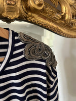 Charger l'image dans la galerie, The Kooples - T-shirt à rayures épaules diamantés
