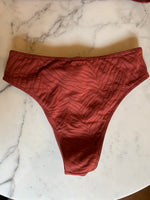 Charger l'image dans la galerie, Marine Lorphelin Maillot de bain Roxy 2 pièces
