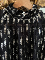Charger l'image dans la galerie, Claudie Pierlot - Blouse noire et dorée
