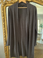 Charger l&#39;image dans la galerie, Apostrophe -  Gilet long gris en cachemire
