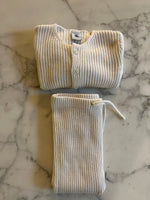 Charger l'image dans la galerie, Petit Bateau - Ensemble Legging et gilet cotelé en laine ecrue T.12 mois

