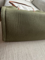 Charger l'image dans la galerie, Céline - Cabas en toile kaki et cuir naturel
