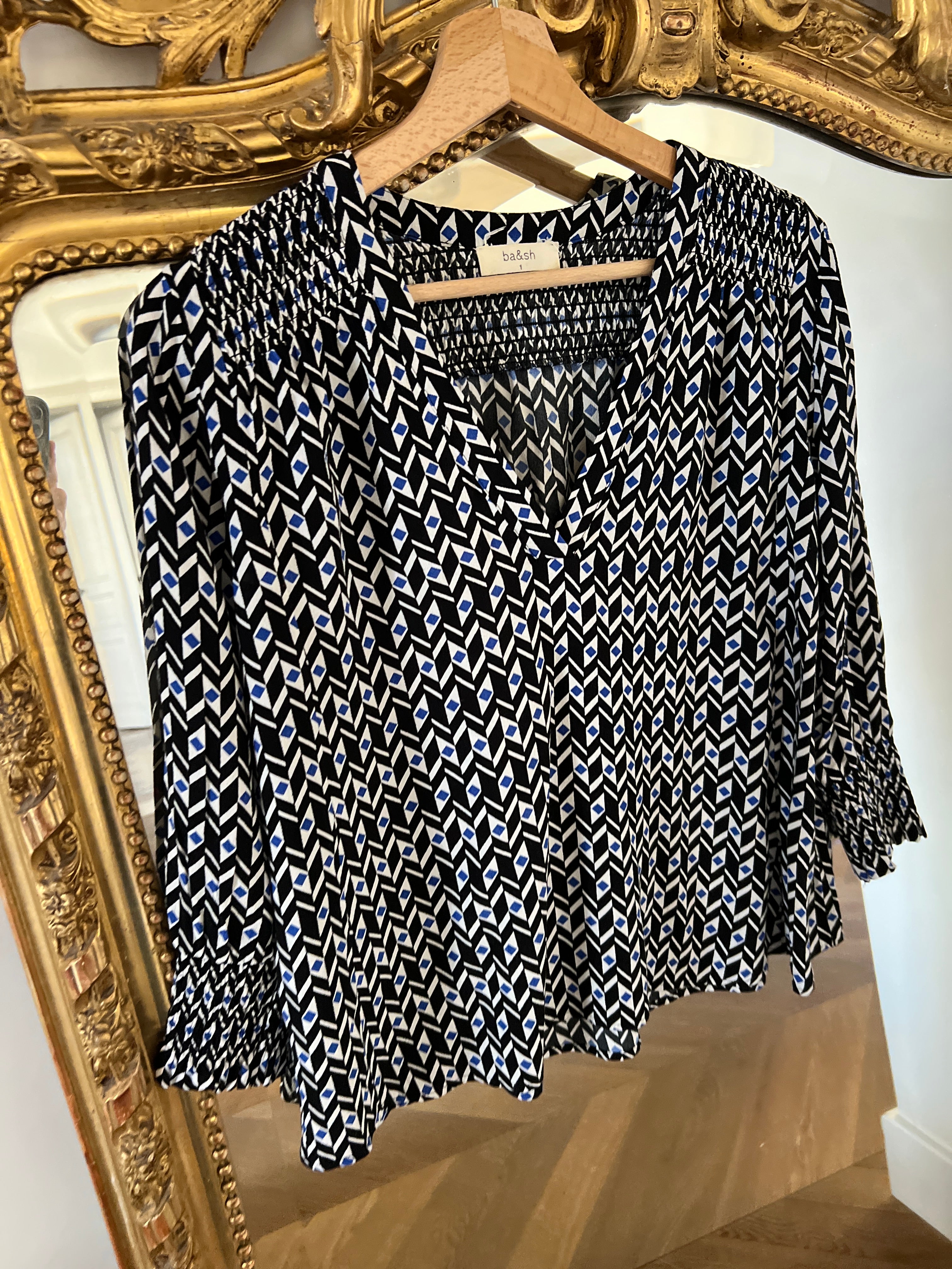 Blouse Ba&sh Leo noire et bleue