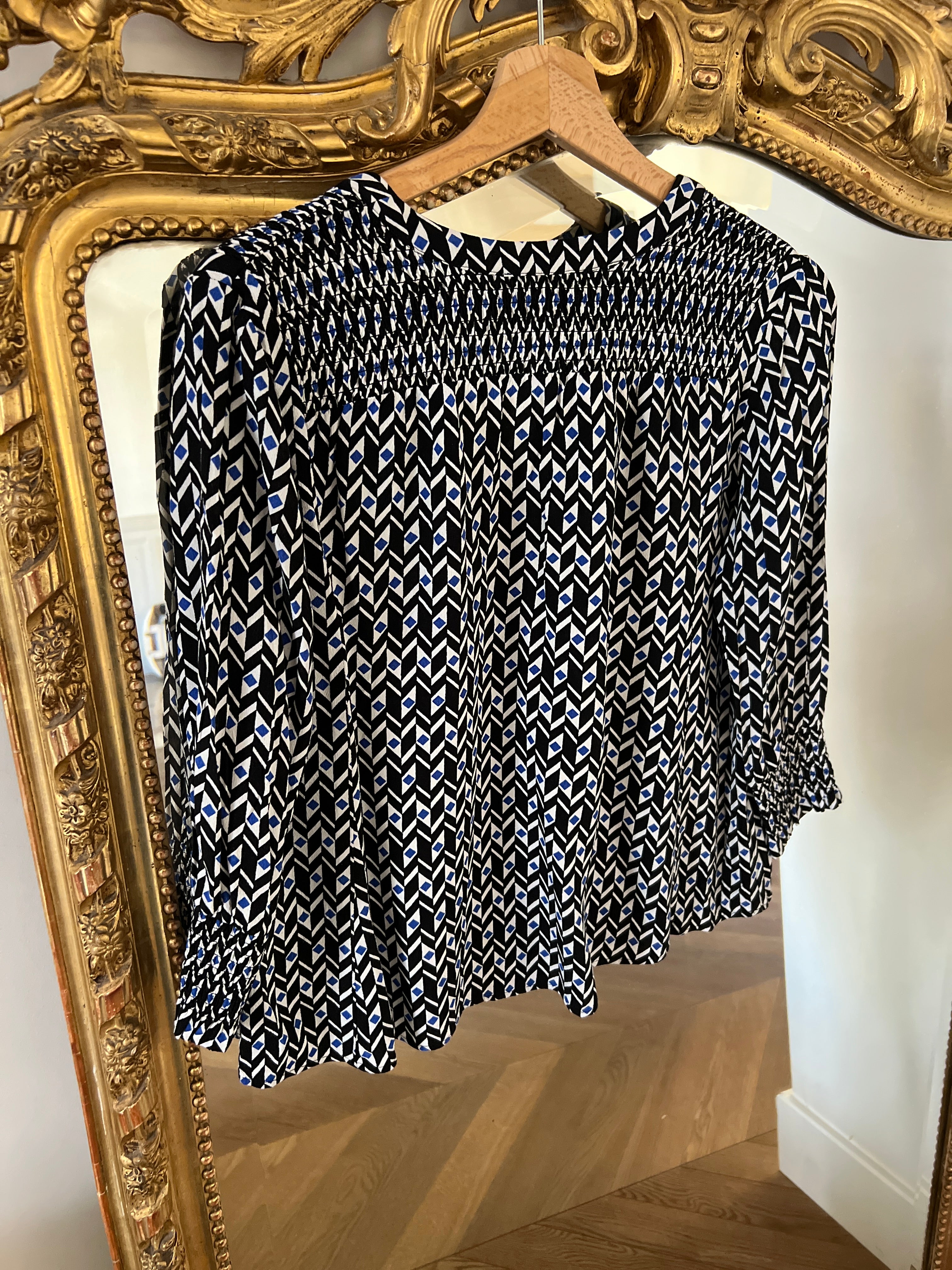 Blouse Ba&sh Leo noire et bleue