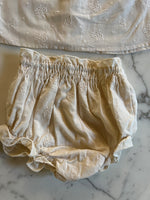 Charger l'image dans la galerie, Zara - Ensemble Blouse et shorty ecrue avec col Neuf T.9-12 mois
