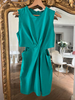 Charger l'image dans la galerie, Sandro - Robe verte en crêpe à découpes

