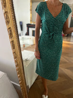 Charger l'image dans la galerie, Agnes B. - Robe verte à motifs
