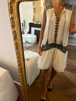 Charger l'image dans la galerie, Ba&amp;sh - Robe Gragavon ecru pompons
