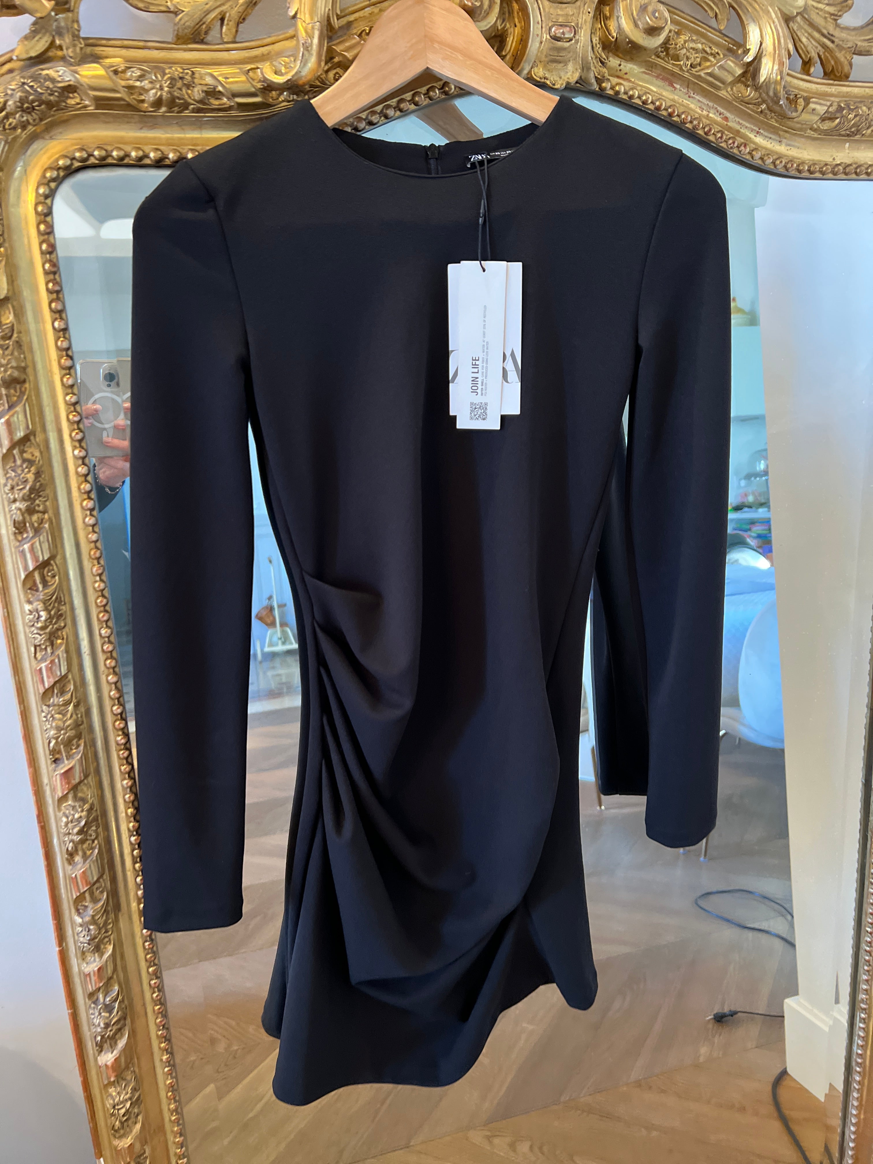 Robe Zara noire Neuve