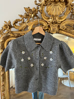 Charger l'image dans la galerie, Primark - Pull gris manches courtes à fleurs
