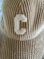 Charger l&#39;image dans la galerie, Celine - Casquette en velours beige neuve
