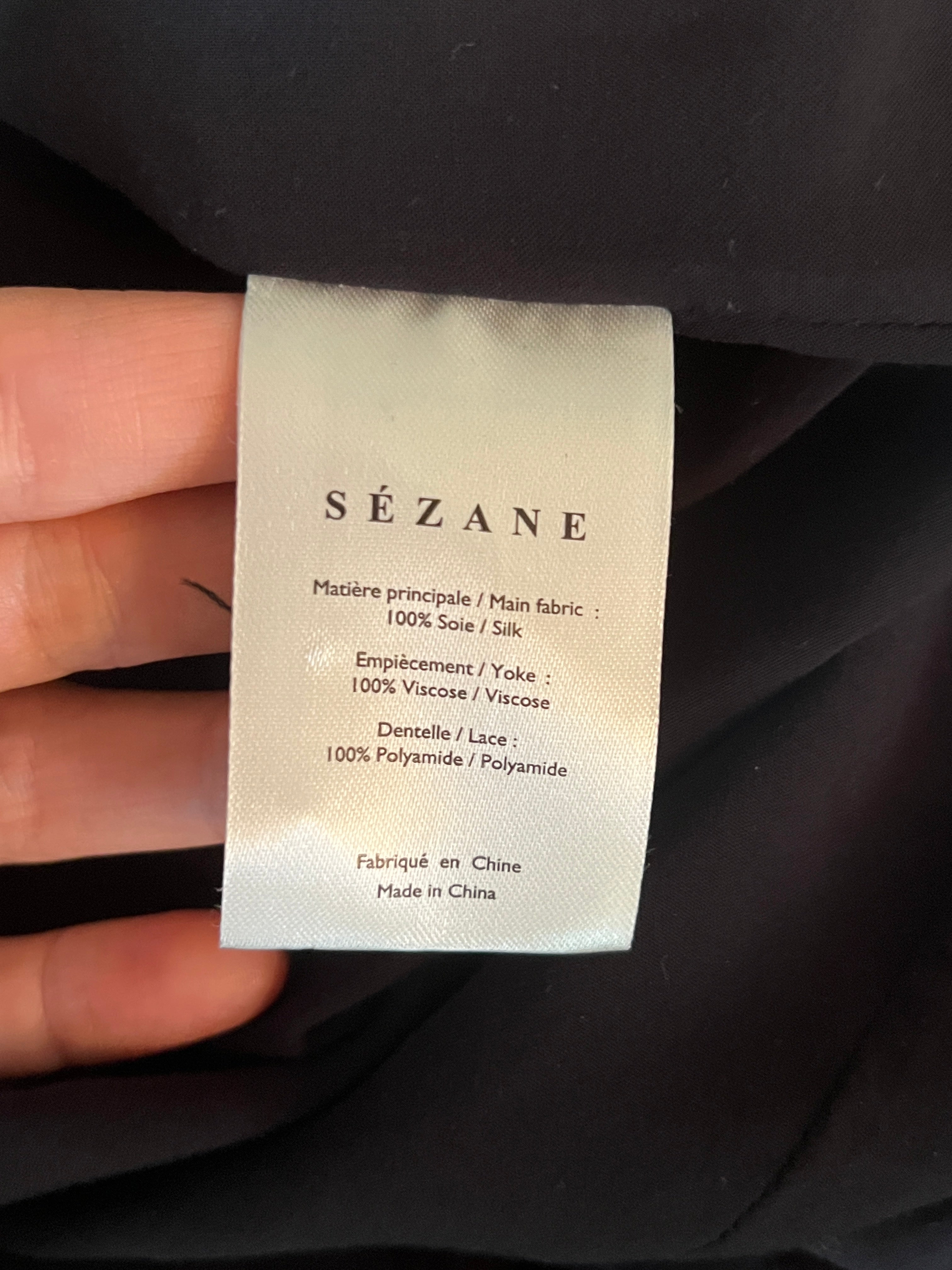 Robe Sezane noir décolleté dentelle en soie