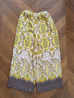 Charger l&#39;image dans la galerie, Topolina - Pantalon fluide à motifs jaunes

