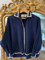 Charger l&#39;image dans la galerie, Mii - Chemise bleu marine col ecrue
