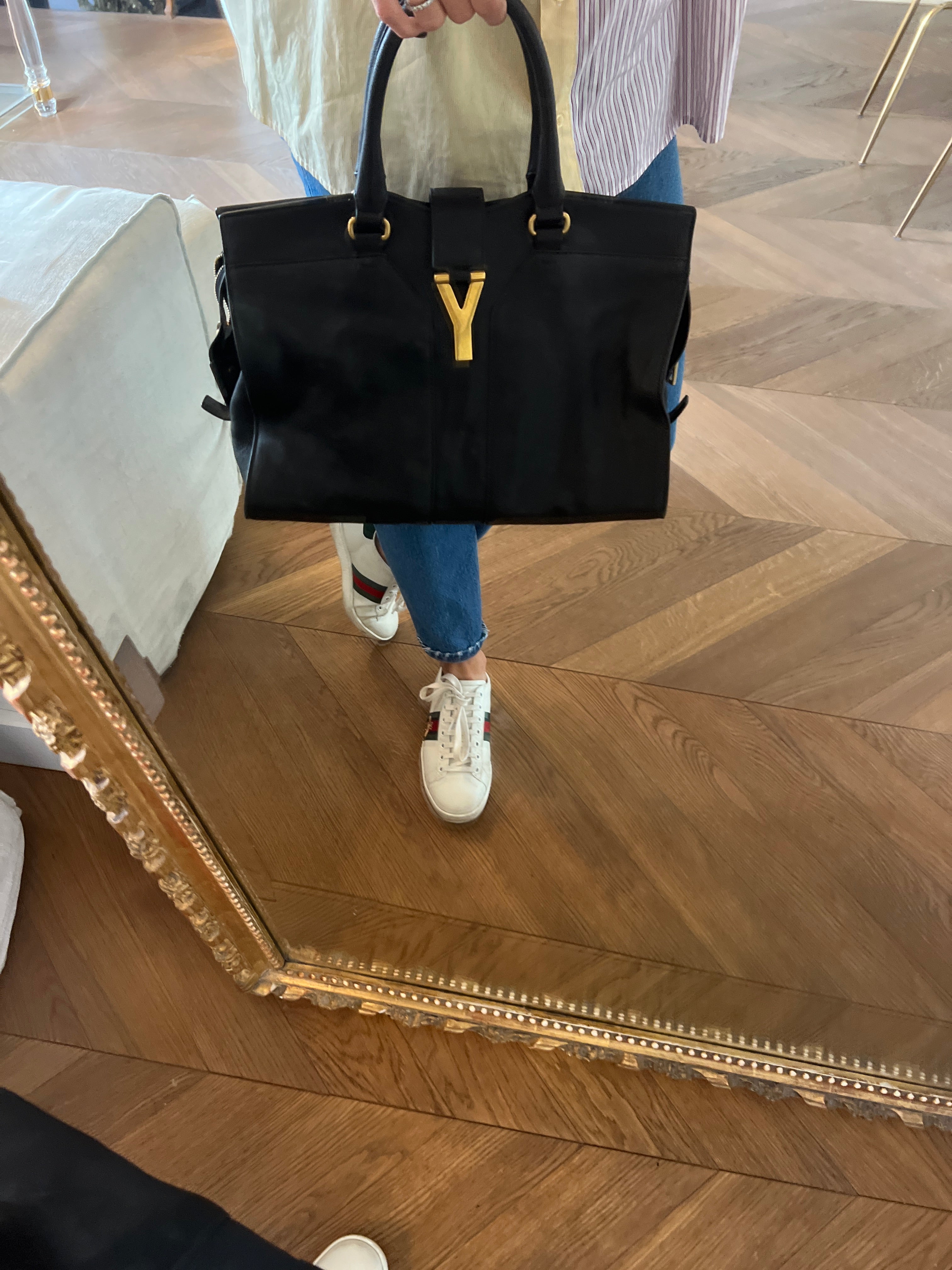 Sac à main Yves Saint Laurent Chyc en cuir noir