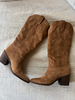 Charger l'image dans la galerie, Bershka - Bottes camel à talons Neuves
