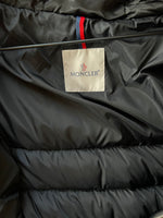 Charger l'image dans la galerie, Moncler  - Manteau doudoune Leersie à capuche
