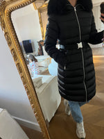 Charger l'image dans la galerie, Moncler  - Manteau doudoune Leersie à capuche
