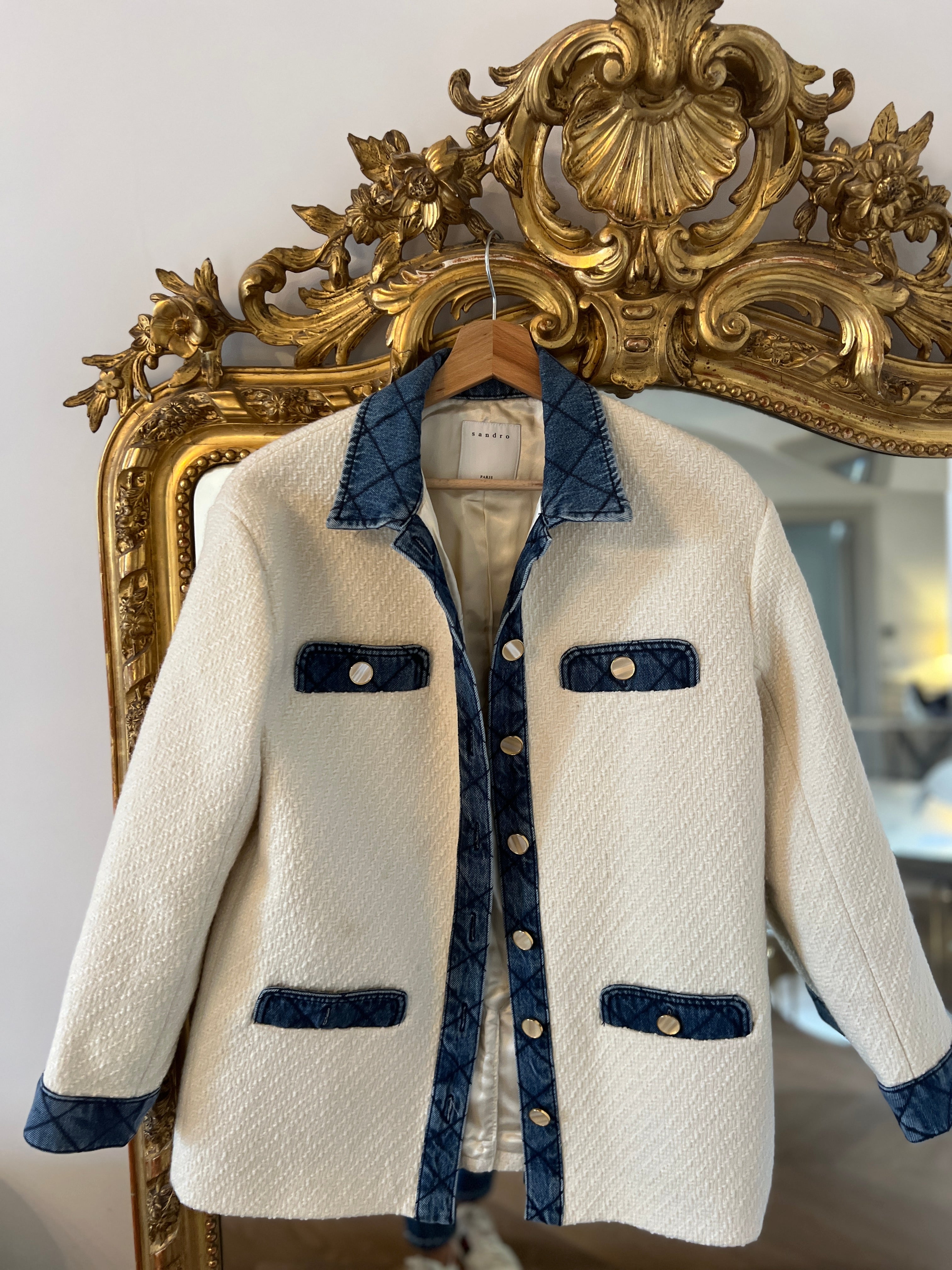 Veste Sandro en tweed blanc et jean