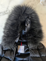 Charger l'image dans la galerie, Moncler  - Manteau doudoune Leersie à capuche
