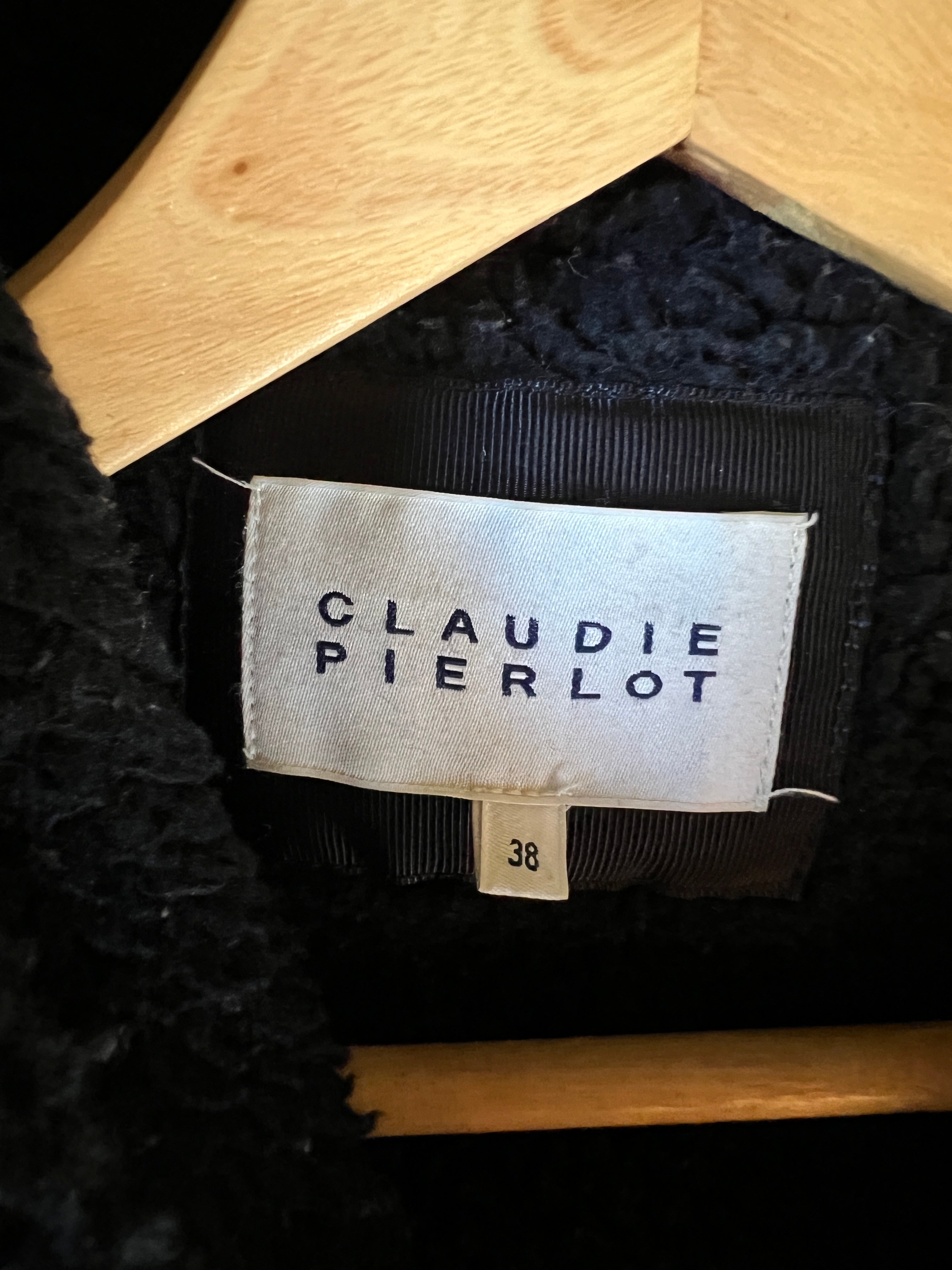 Manteau Claudie Pierlot bleu marine capuche fourrure