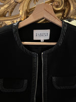 Charger l'image dans la galerie, Claudie Pierlot - Veste courte noire avec poches
