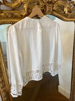 Charger l'image dans la galerie, La Petite Etoile - Blouse blanche et brodée
