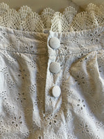 Charger l'image dans la galerie, Stella&amp;Suzie - Short broderie taille dentelle
