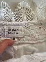 Charger l'image dans la galerie, Stella&amp;Suzie - Short broderie taille dentelle
