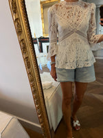 Charger l'image dans la galerie, The Kooples - Blouse dentelle col montant
