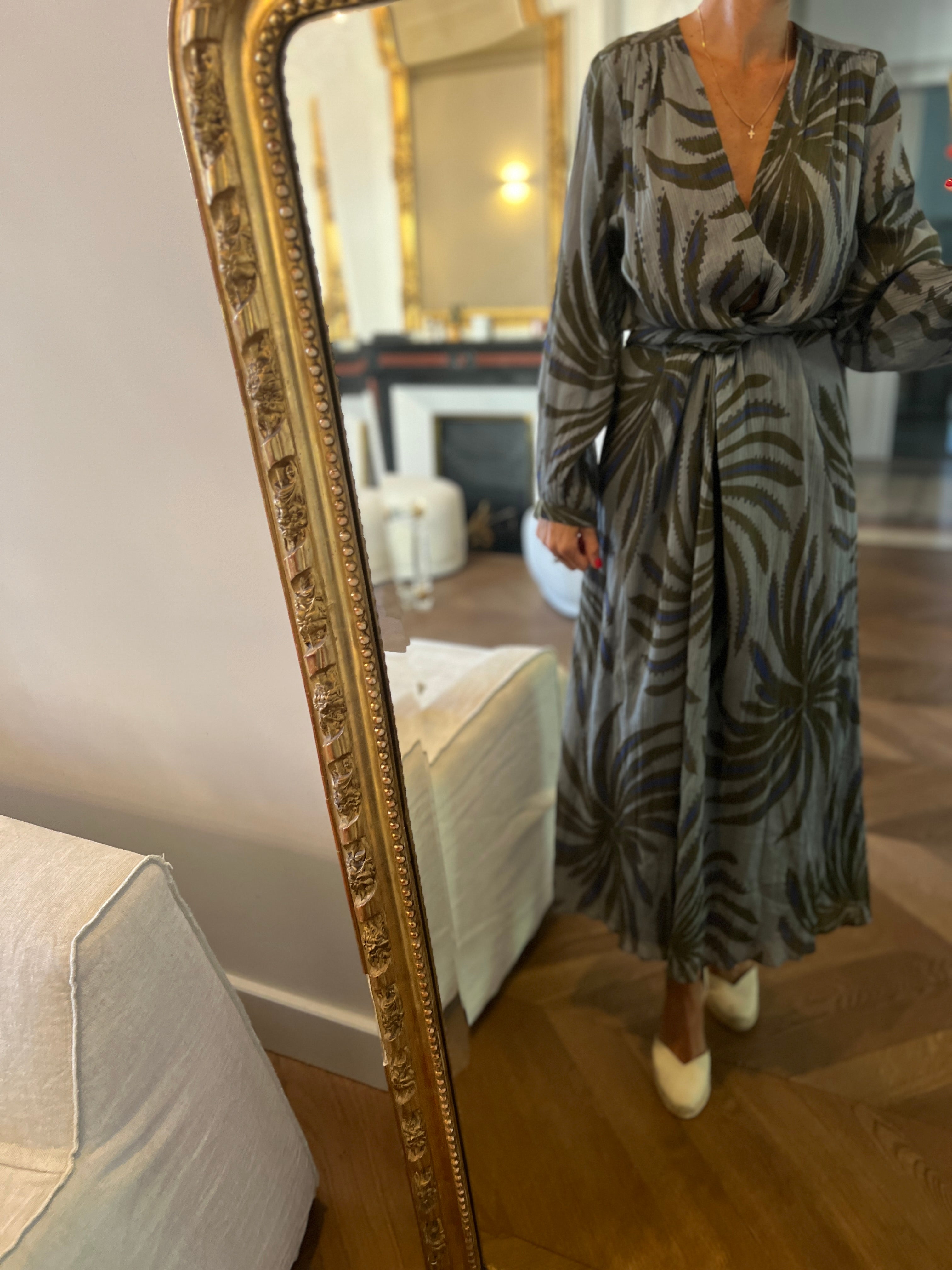 Mare Di Latte - Robe Emmanuelle imprimée Baroque grise et kaki