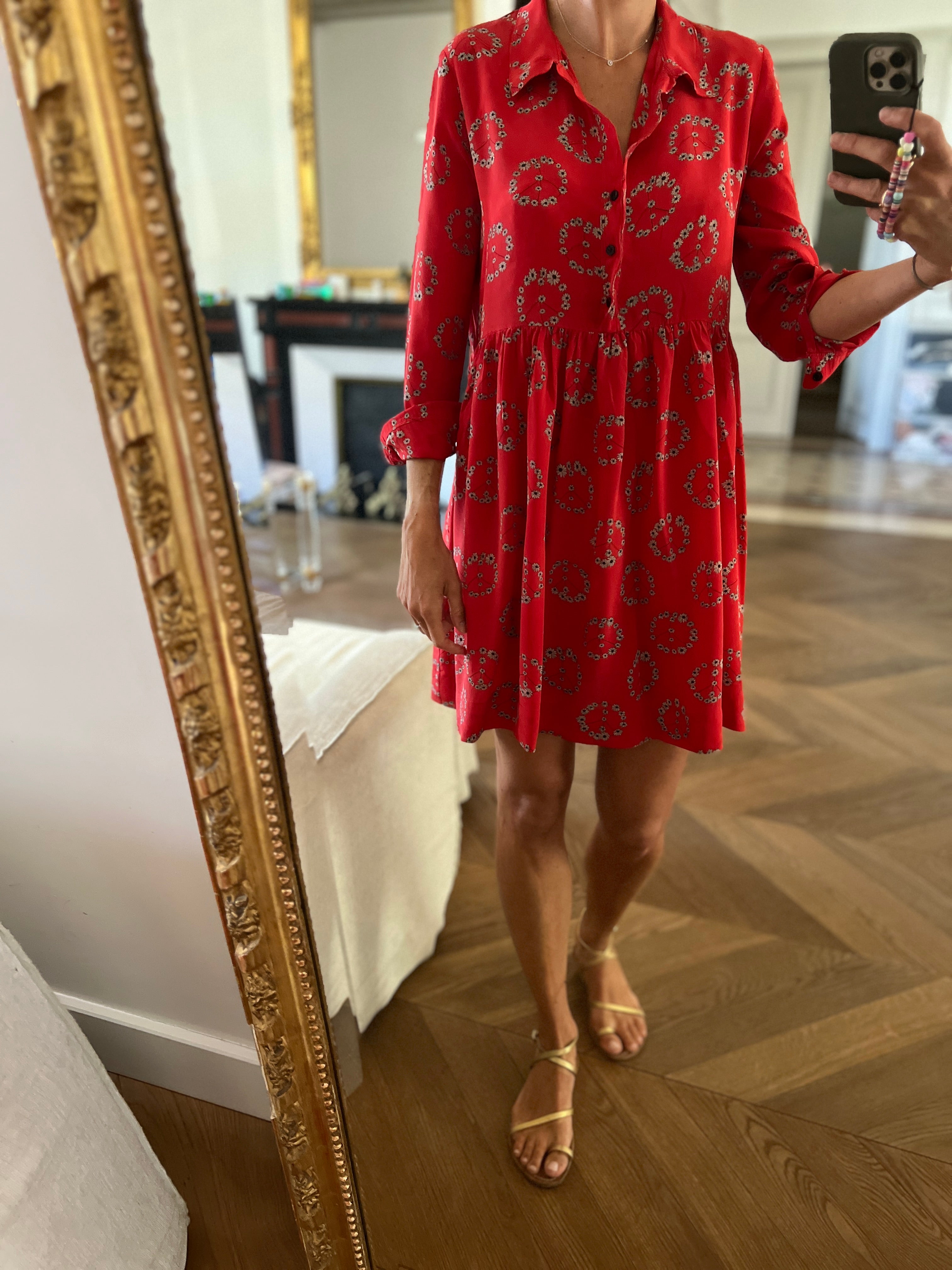 Robe Sandro en soie rouge à fleurs