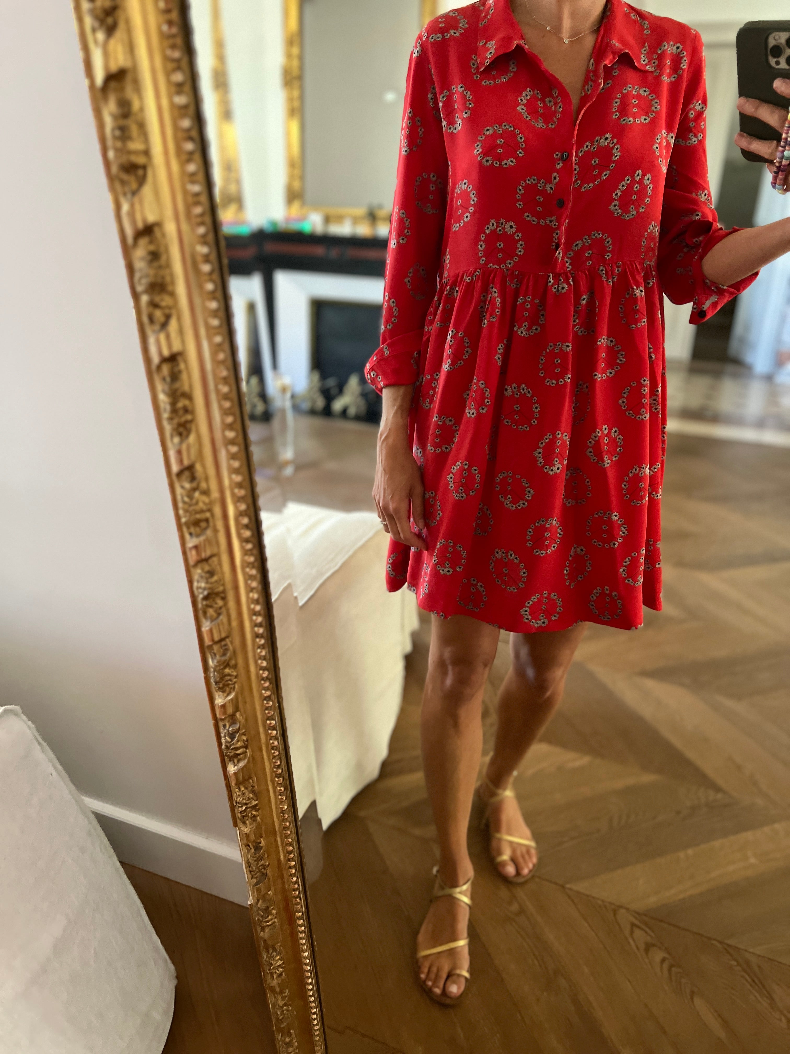 Robe Sandro en soie rouge à fleurs