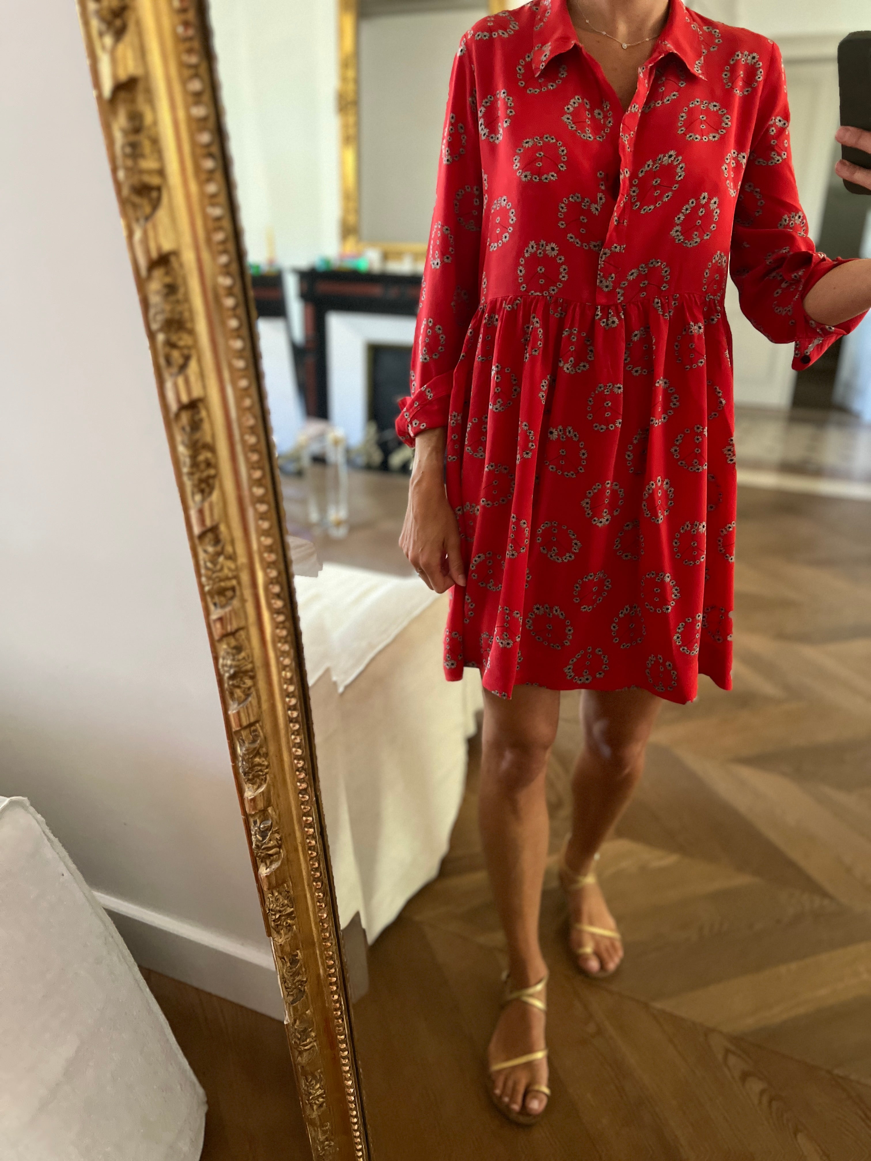 Robe Sandro en soie rouge à fleurs