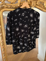 Charger l&#39;image dans la galerie, Blouse Claudie Pierlot liseret col doré
