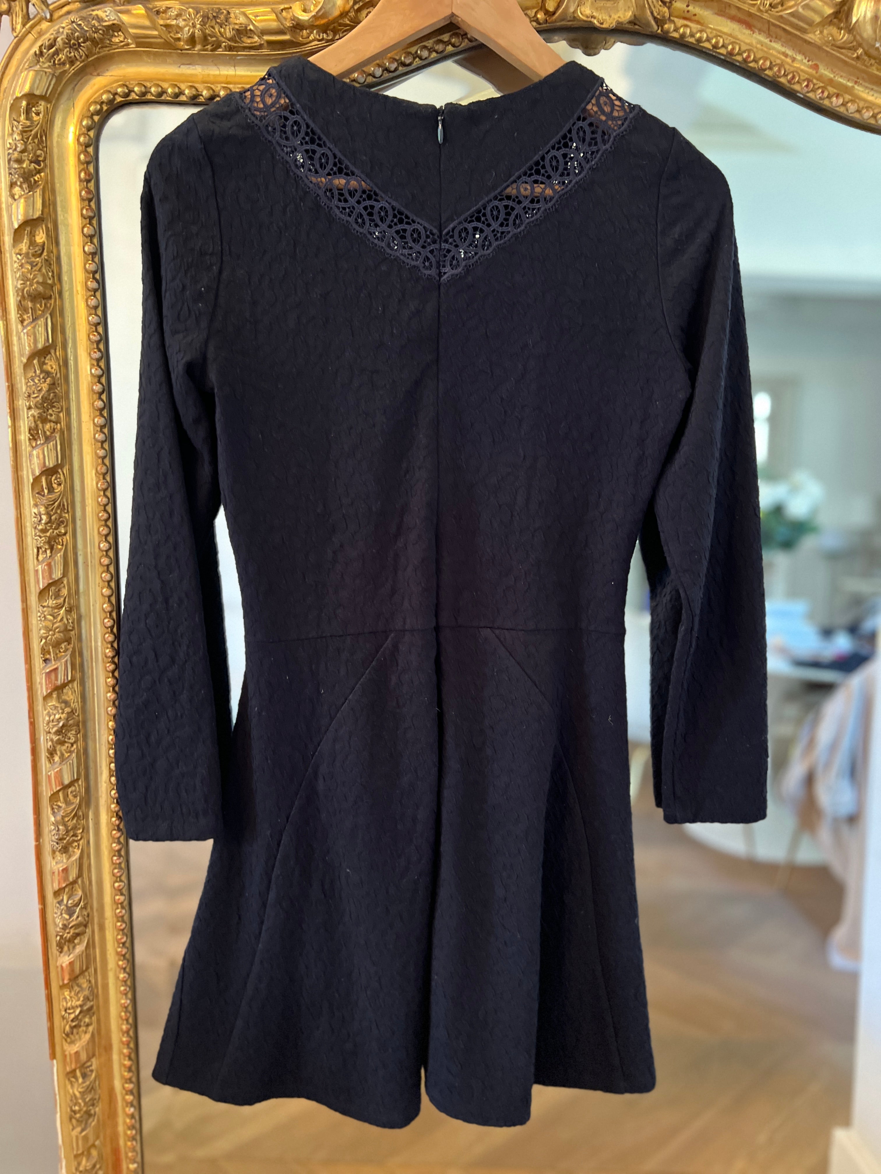 Robe The Kooples bleu marine en dentelle