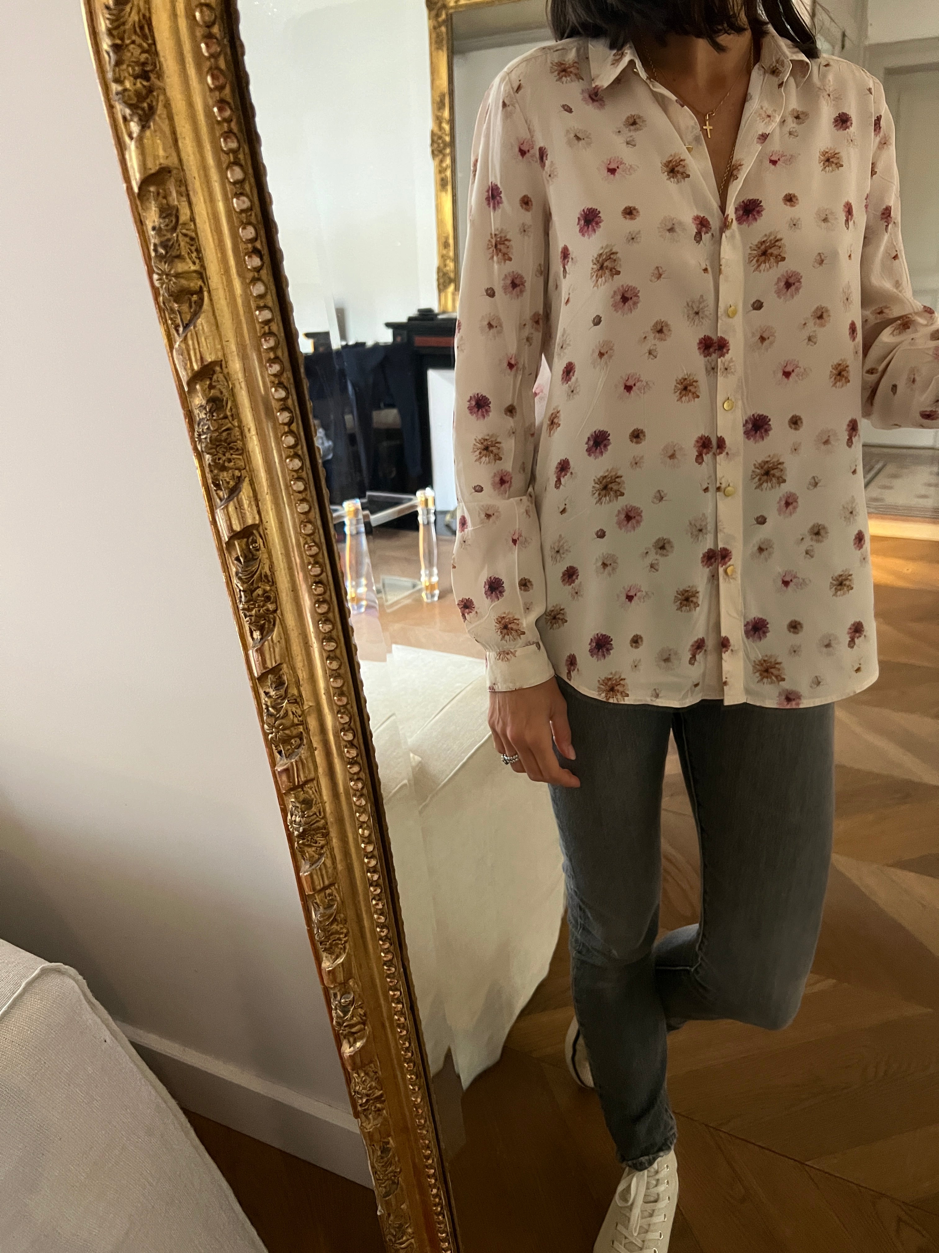 Chemise en soie Sezane beige à fleurs