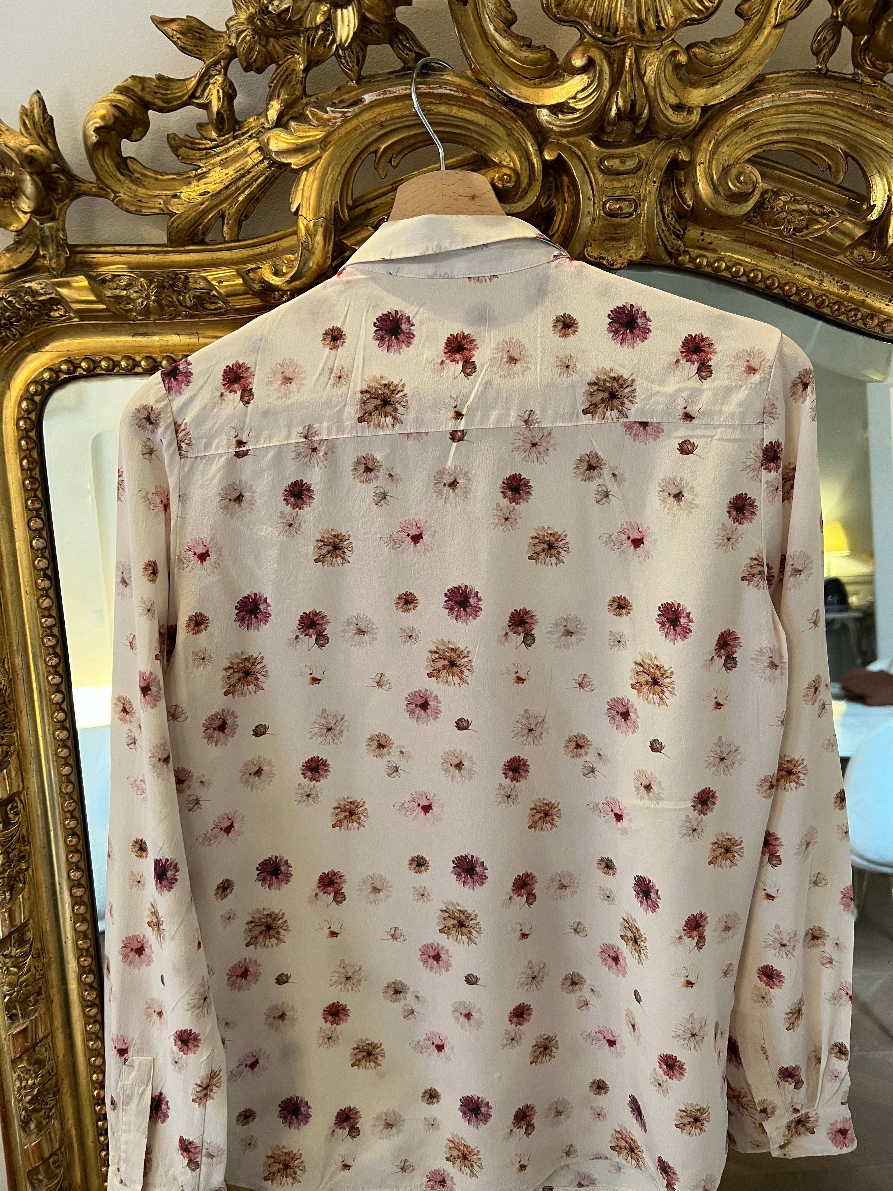 Chemise en soie Sezane beige à fleurs