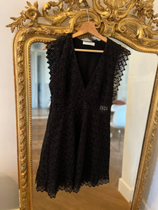 Robe Sandro dentelle noire col V