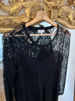 Charger l&#39;image dans la galerie, Top Claudie Pierlot en dentelle noire
