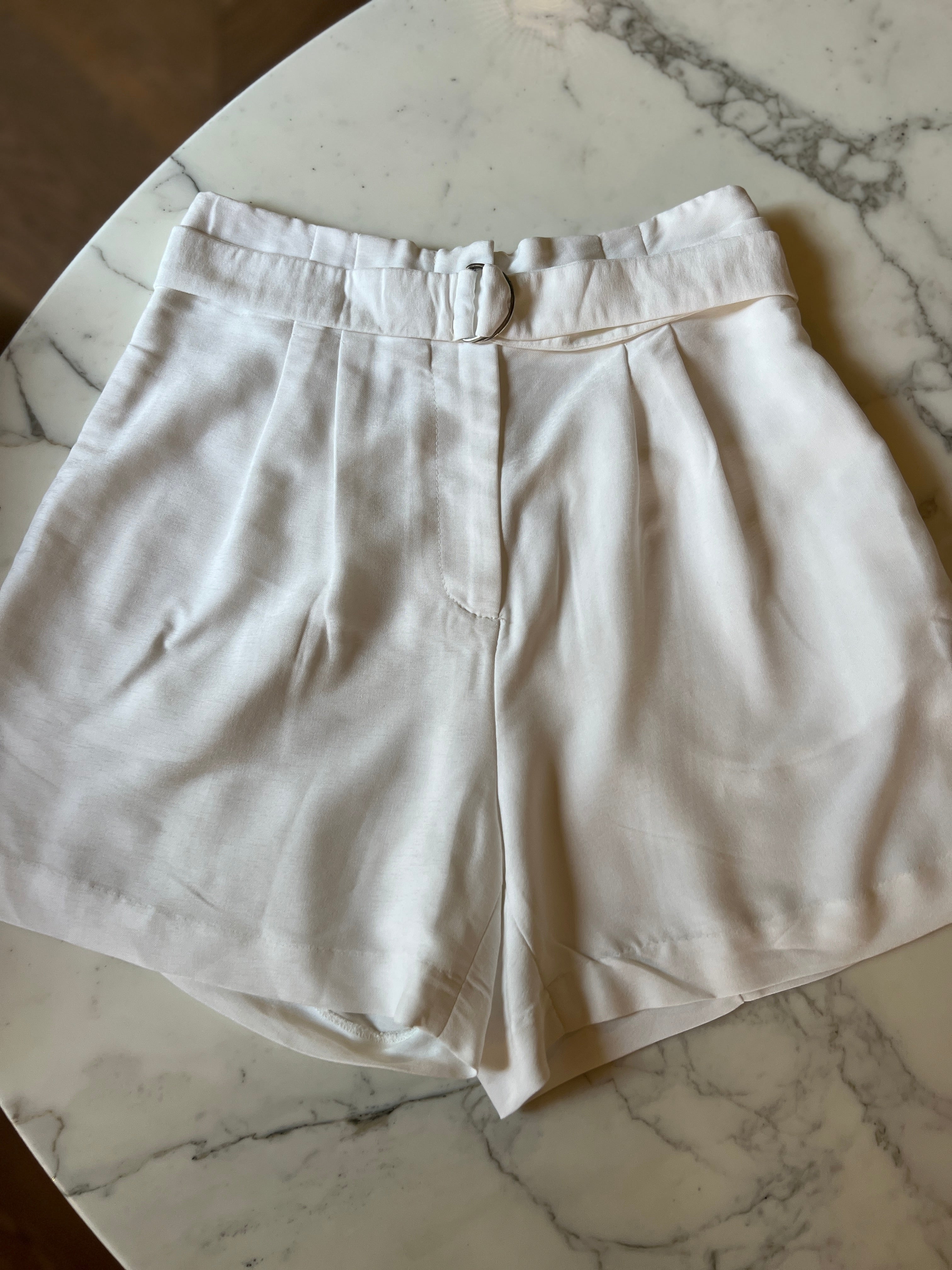 Short H&M blanc taille haute