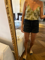 Charger l'image dans la galerie, Forte Forte - Débardeur vert irisé à bretelles fines
