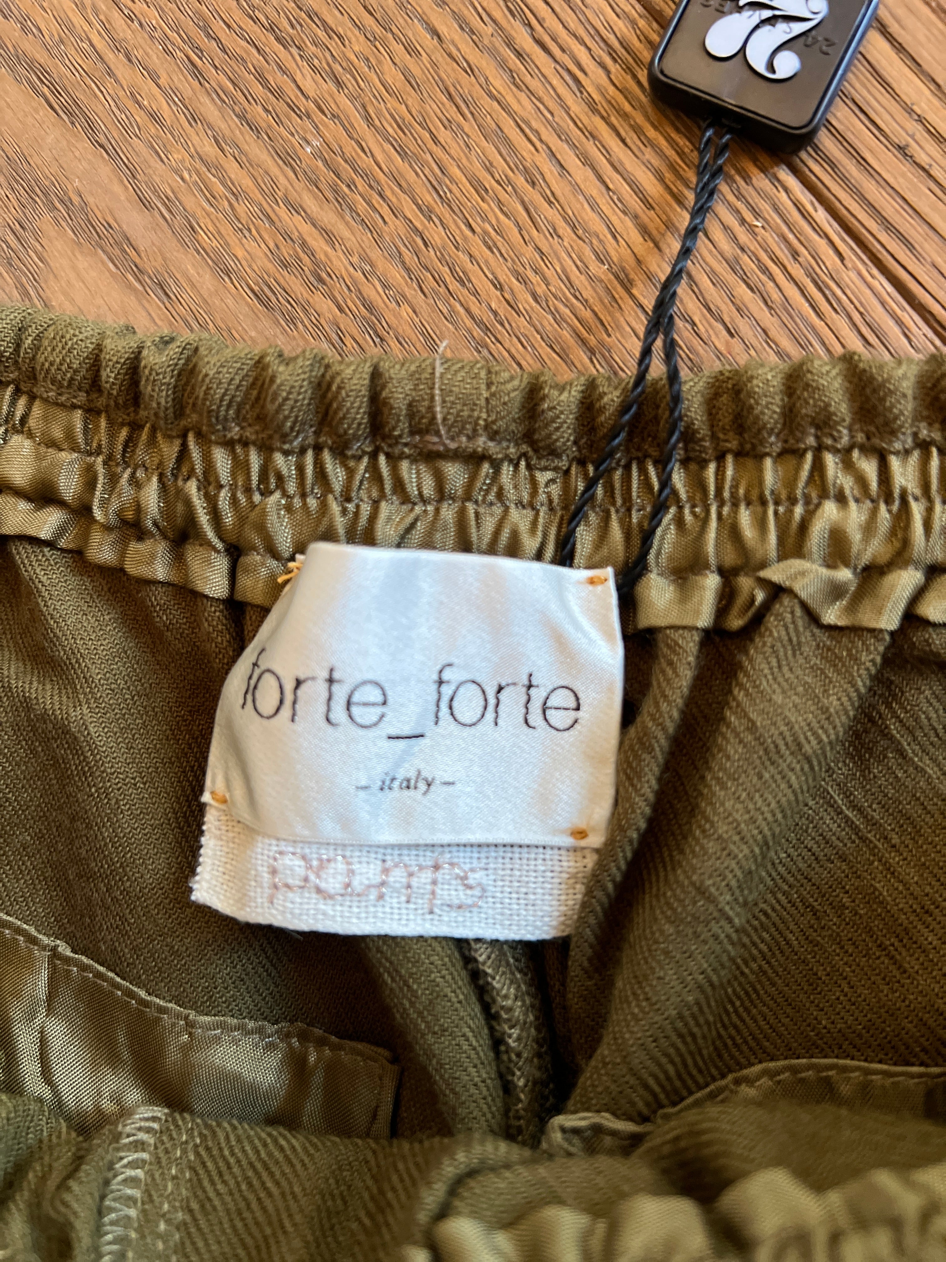 Pantalon Forte Forte kaki Neuf