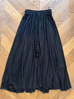 Charger l&#39;image dans la galerie, Jupe Forte Forte en lin noir
