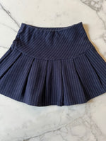 Charger l'image dans la galerie, Aurianne Sinacola - H&amp;M Jupe bleu marine à rayures fines T.5-6ans
