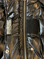 Charger l'image dans la galerie, Aurianne Sinacola - Doudoune Givenchy noire brillante T.6 ans
