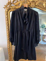 Charger l&#39;image dans la galerie, Forte Forte - Robe noire en soie satinée manches longues
