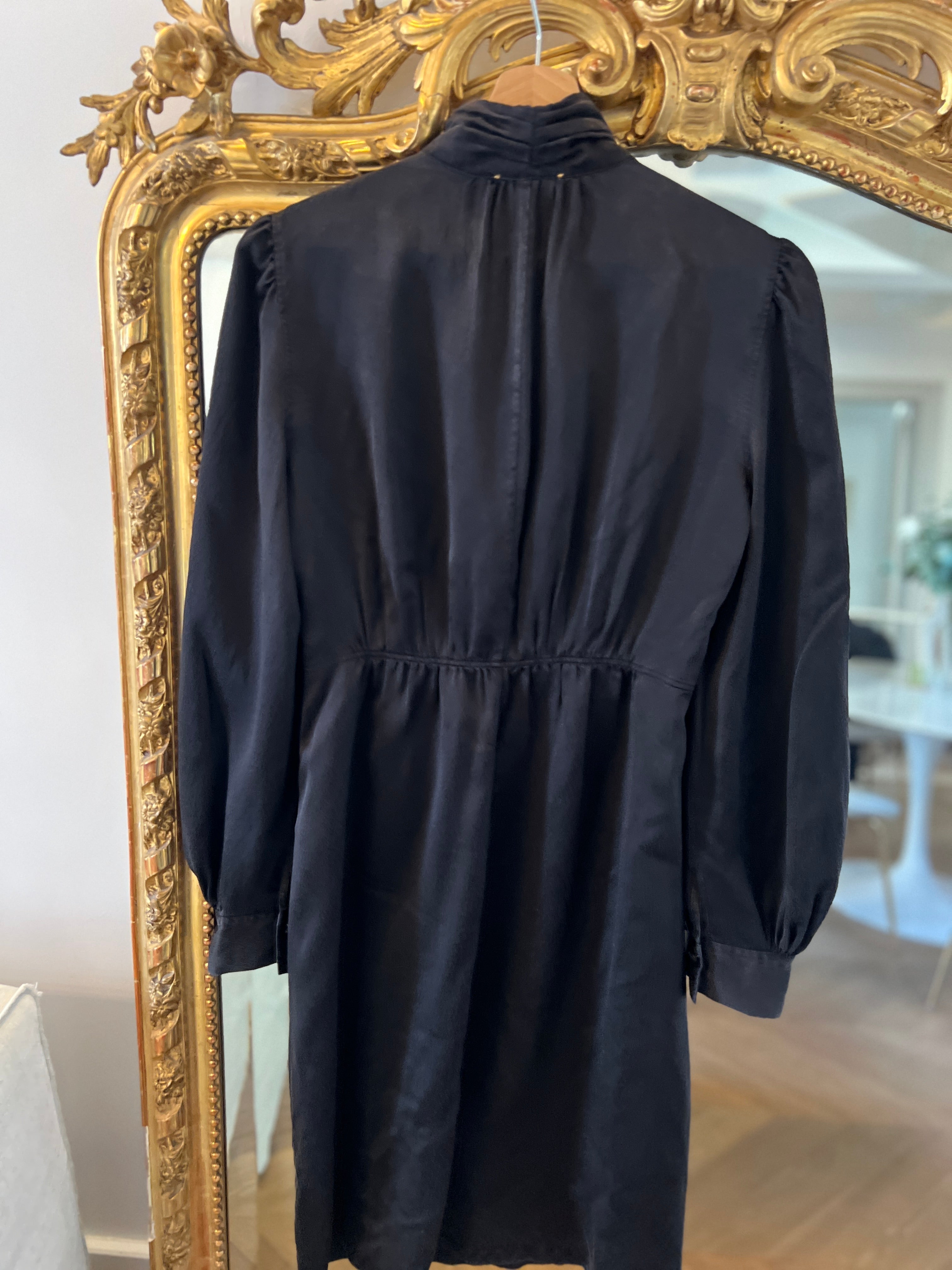 Forte Forte - Robe noire en soie satinée manches longues